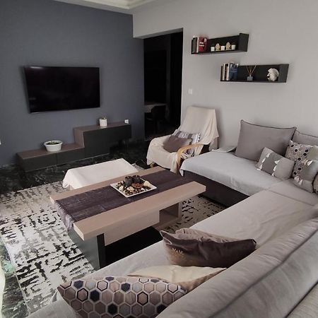 Two Bedroom Apartment In Афины Экстерьер фото